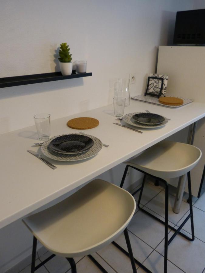 Appartement 1 Cherbourg Centre Avec Netflix Et Wifi ภายนอก รูปภาพ